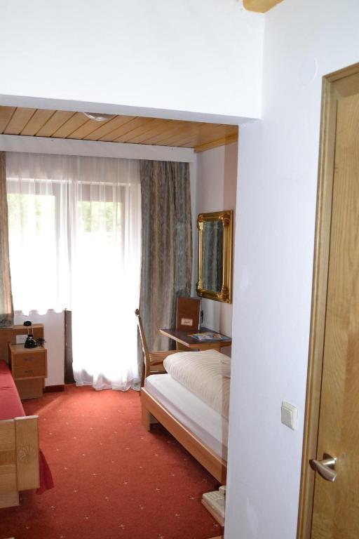 Hotel Alpina Nature-Wellness Wenns Oda fotoğraf
